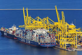 CMA CGM mua 25% cổ phần của CEVA Logistics